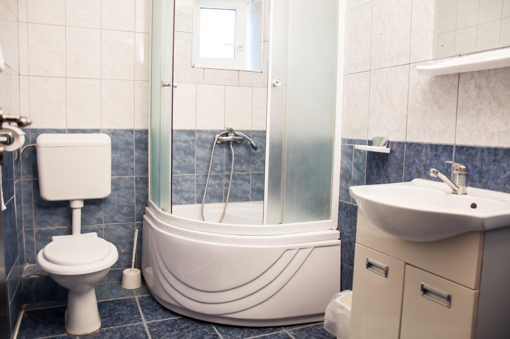Complex Anna BaileTusnad Quarto foto